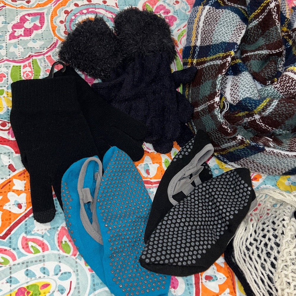 Colorful Winter Accessories Bundle - image 2